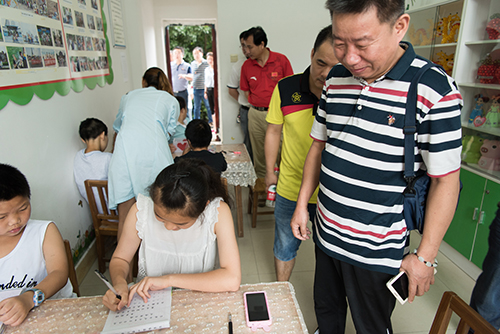 看望福利院-1320.jpg